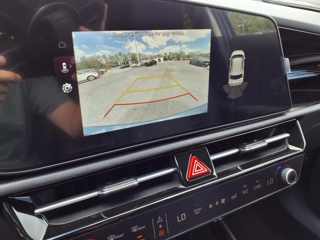 New 2025 Kia Niro EX Touring image 27