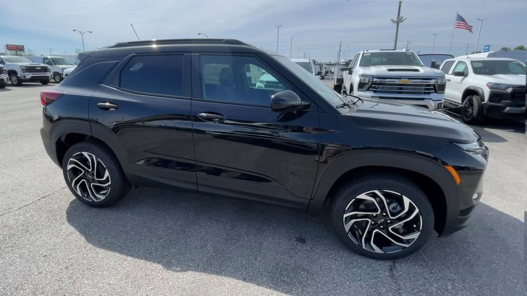 New 2026 Chevrolet TrailBlazer RS AWD/4WD image 3
