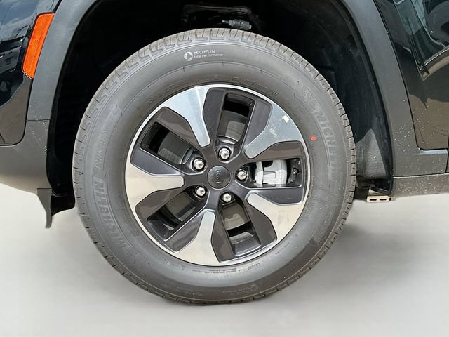New 2025 Jeep Grand Cherokee Limited 4xe AWD/4WD image 33