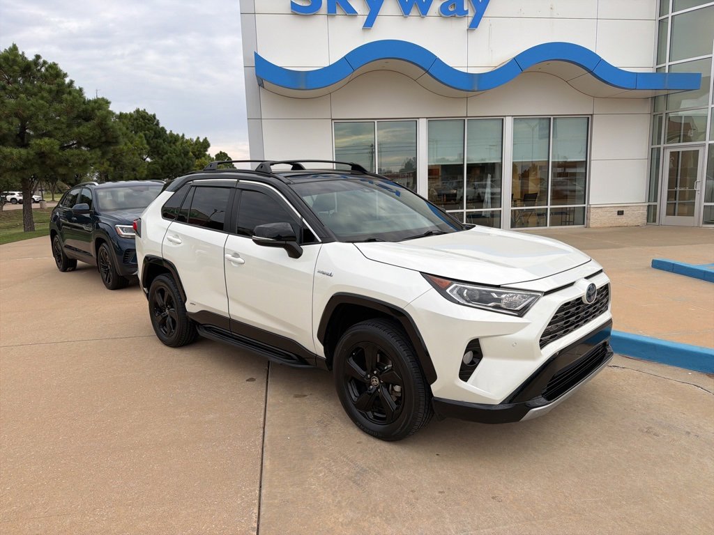 Used 2021 Toyota RAV4 XSE image 1