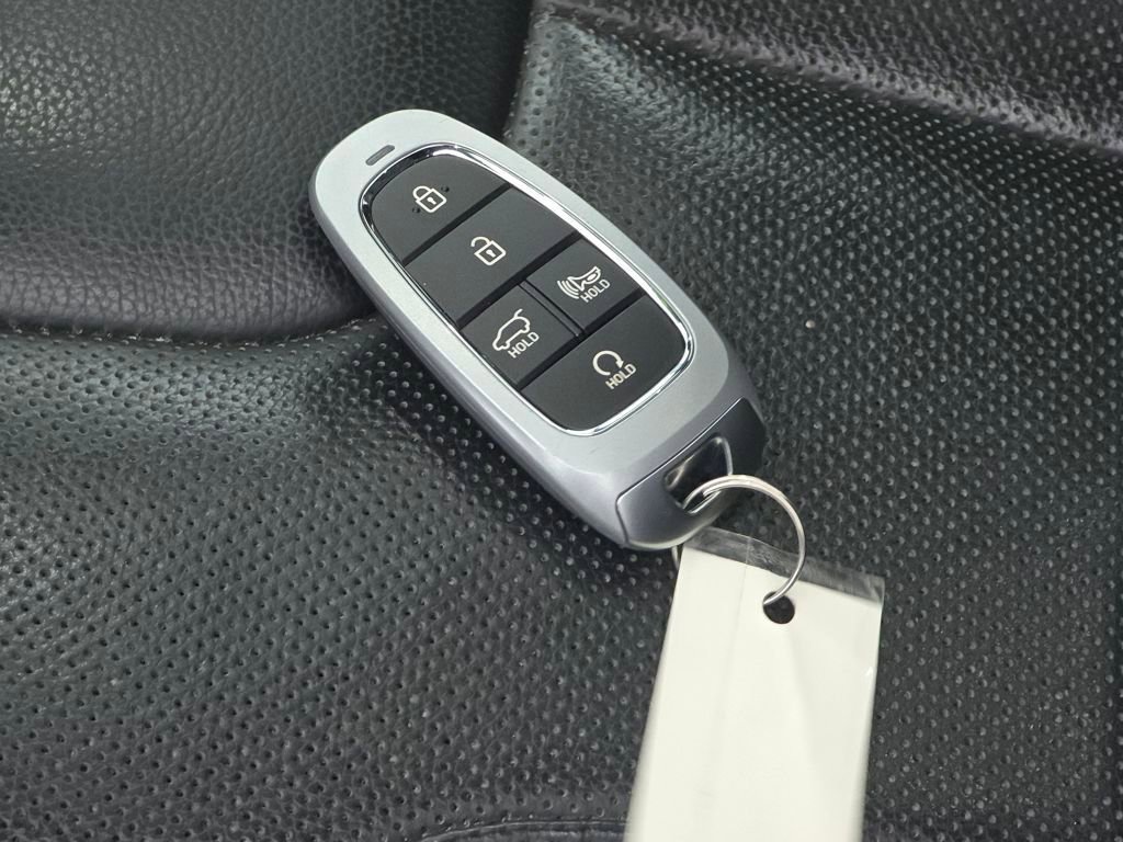 Used 2023 Hyundai Palisade Limited image 29