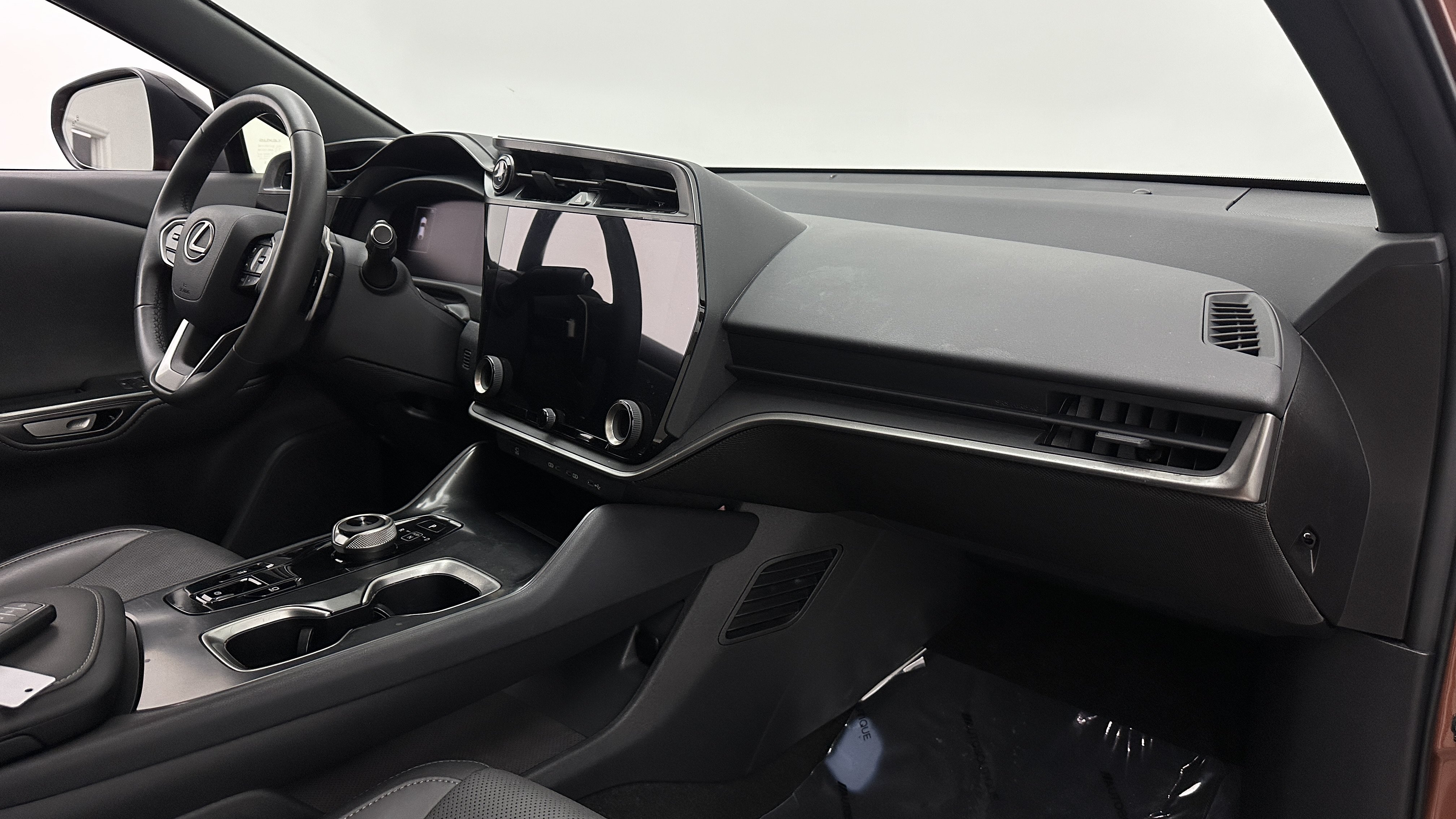Used 2025 Lexus RZ 300e w/ Accessory Package (Z2) FWD image 39