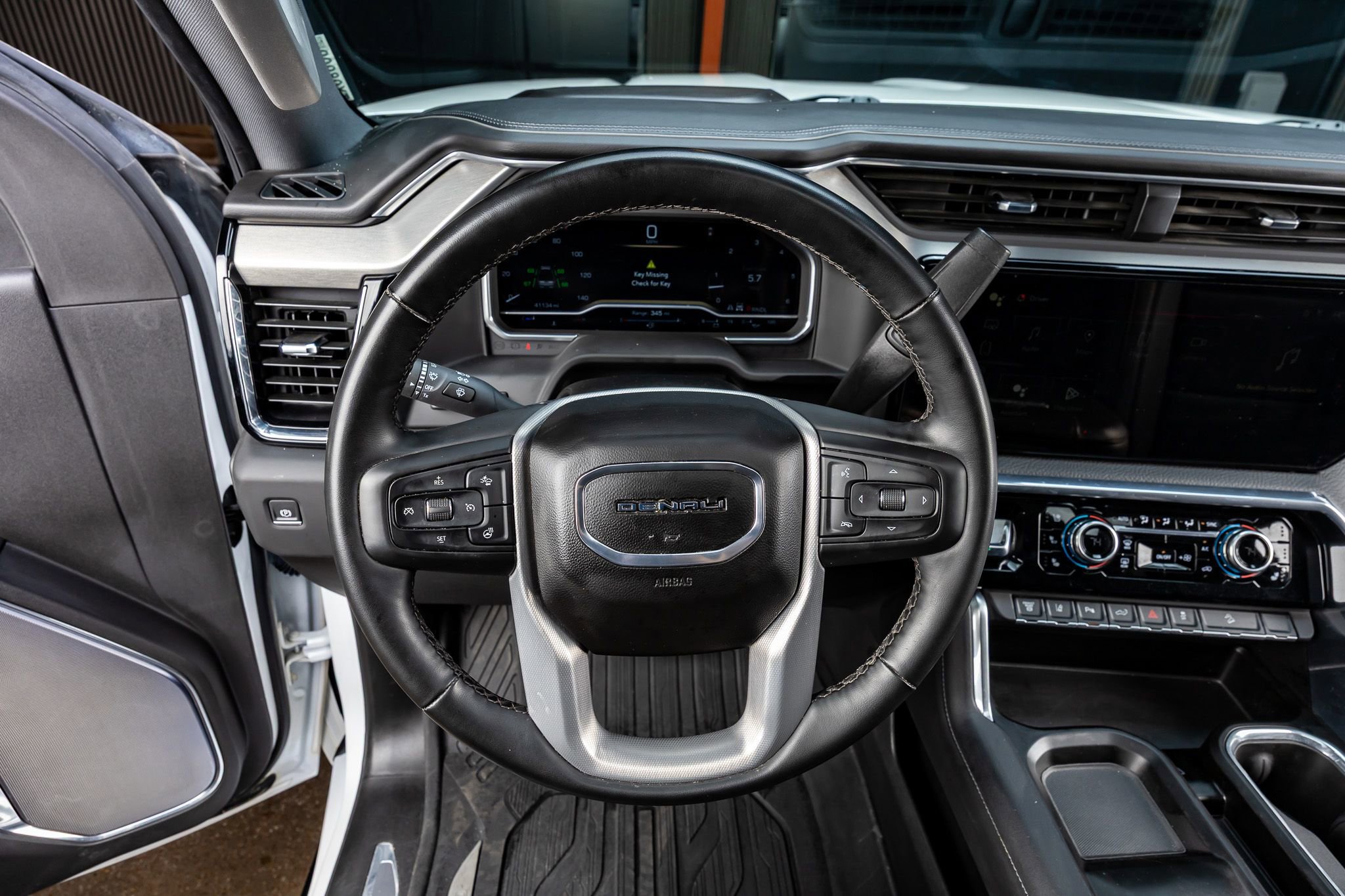 Used 2024 GMC Sierra 2500 Denali w/ Denali Reserve Package image 19