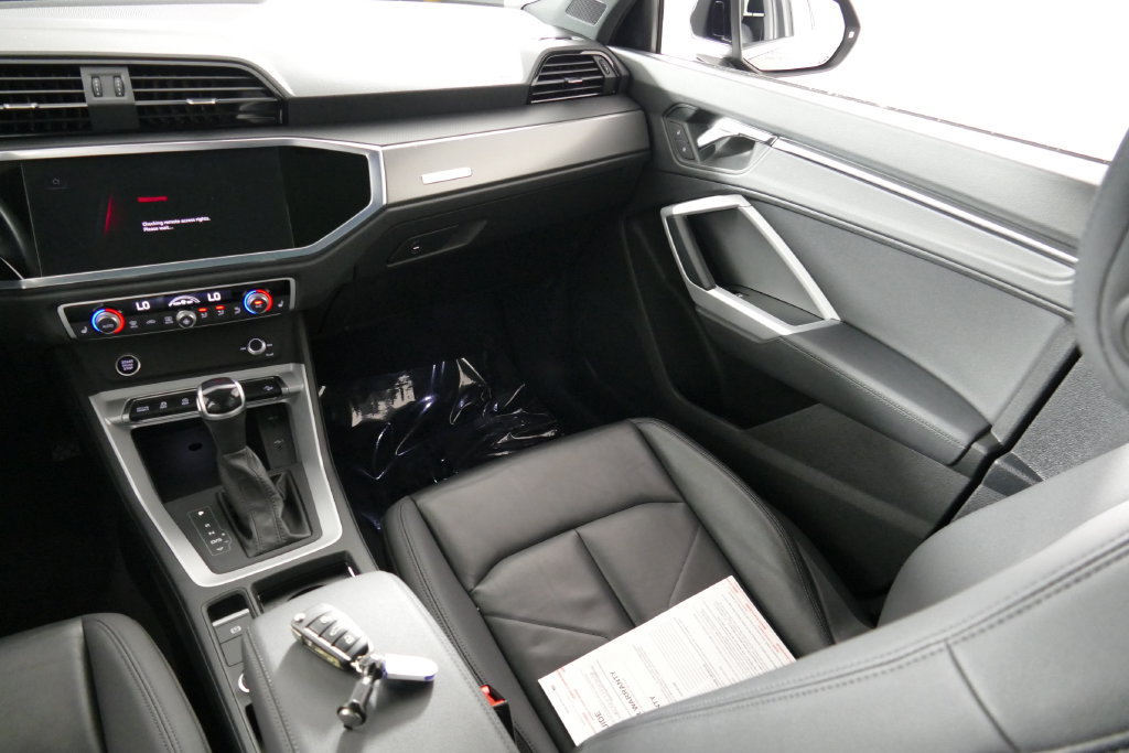 Used 2023 Audi Q3 2.0T Premium AWD/4WD image 25