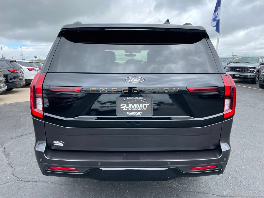 Used 2025 Ford Expedition Tremor AWD/4WD image 38