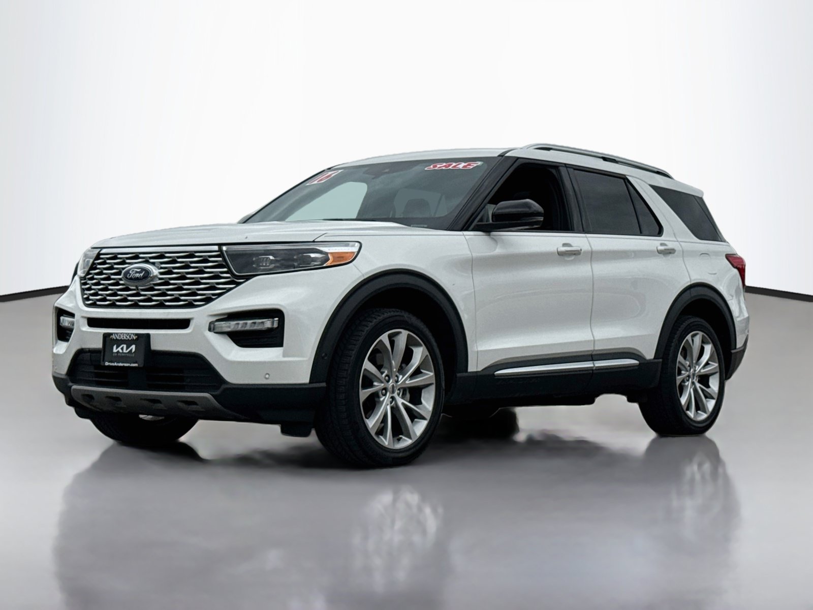 Used 2021 Ford Explorer Platinum w/ Equipment Group 601A AWD/4WD image 3