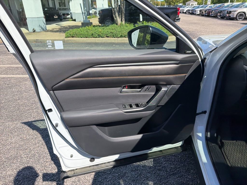 Used 2025 MAZDA CX-50 2.5 Hybrid w/ Weather Package AWD/4WD image 18