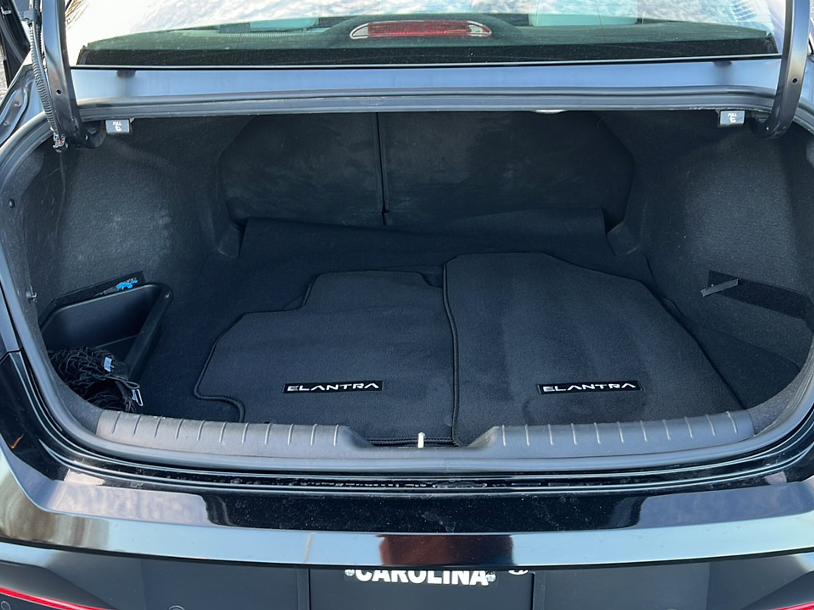 Certified 2024 Hyundai Elantra Limited image 30