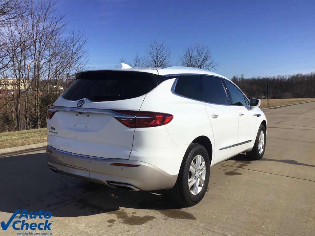 Used 2020 Buick Enclave Essence w/ Sound and Sites Package image 3