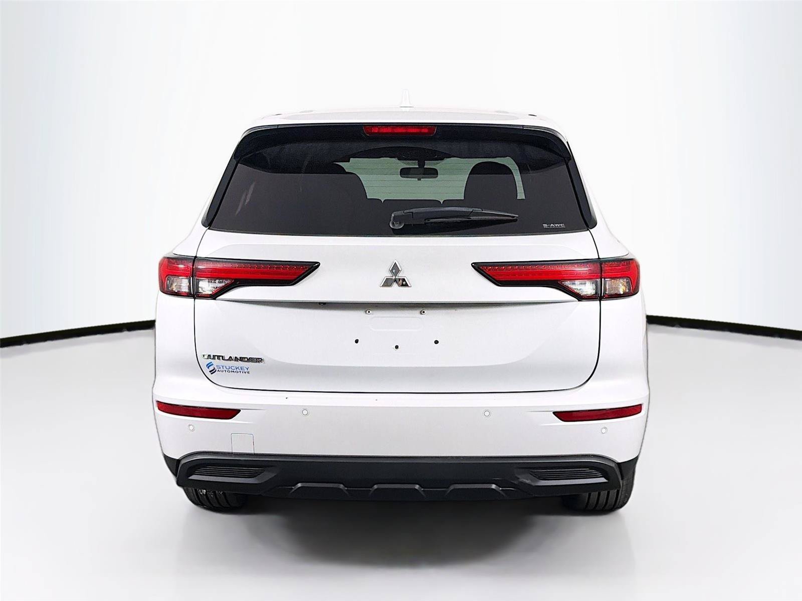 Used 2022 Mitsubishi Outlander ES AWD/4WD image 10