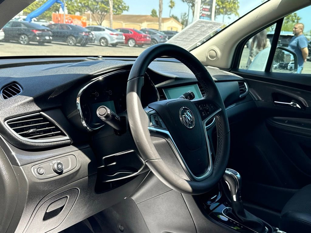 Used 2021 Buick Encore Preferred w/ Safety Package FWD image 10