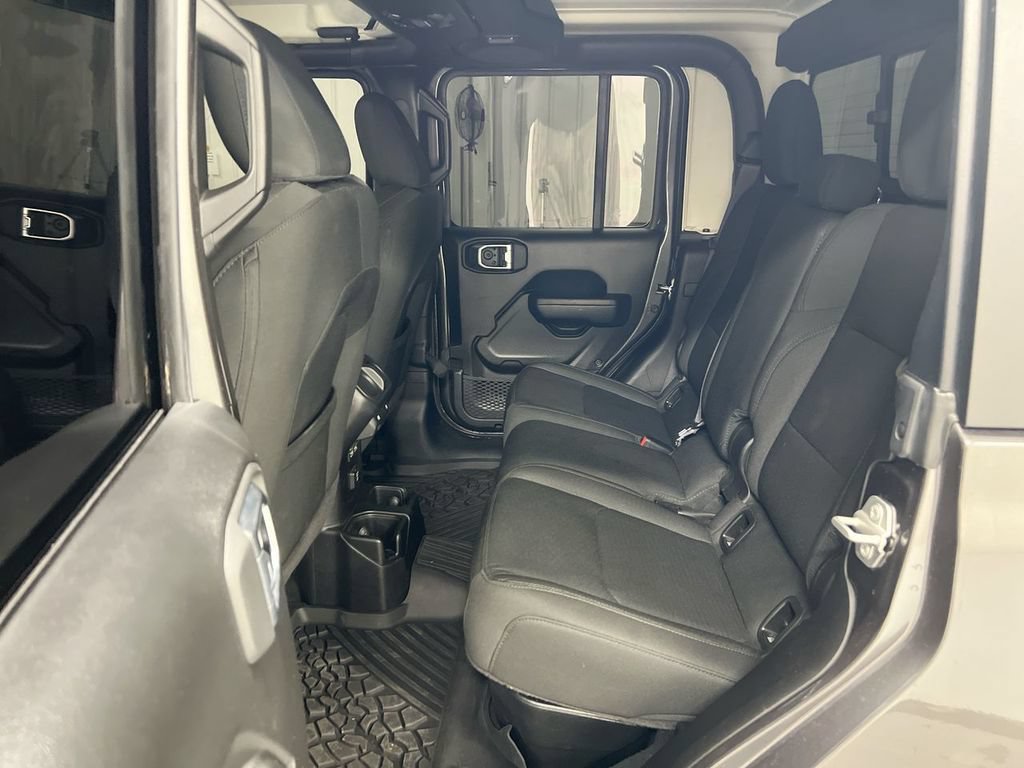 Used 2023 Jeep Gladiator Sport AWD/4WD image 26