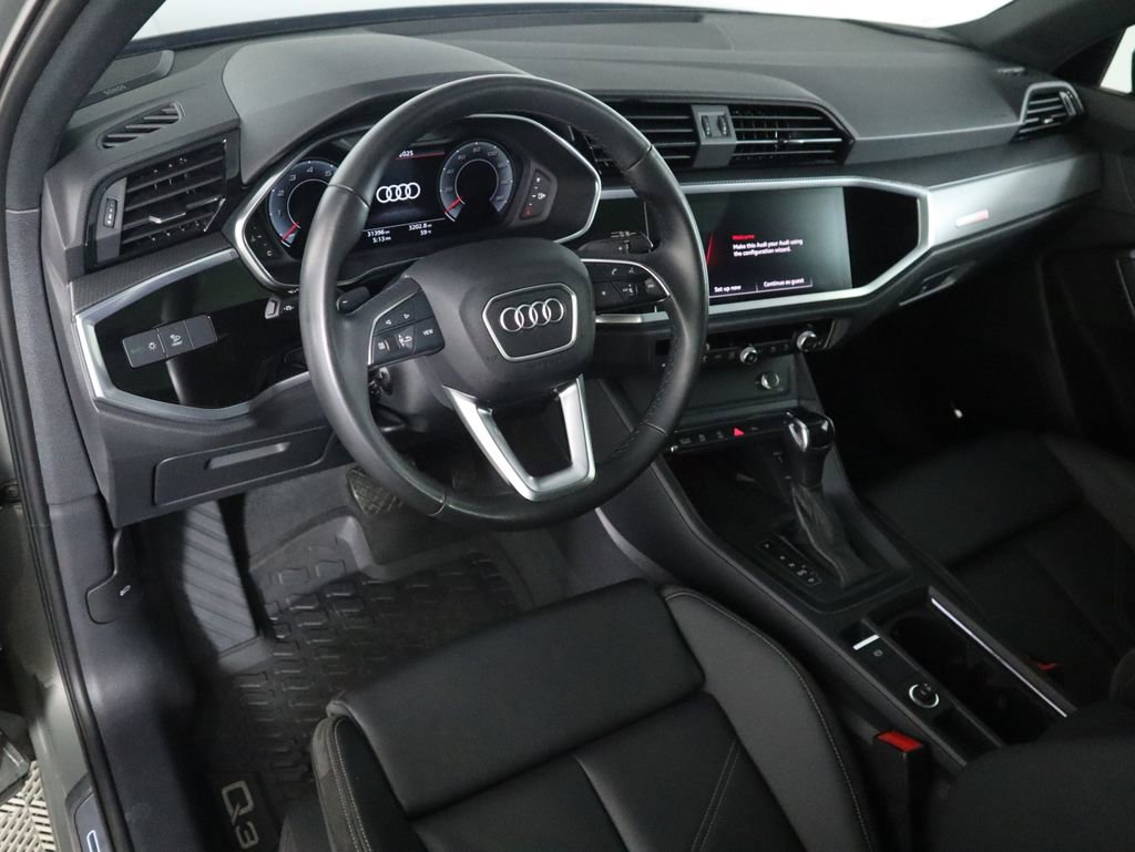 Certified 2022 Audi Q3 2.0T Premium Plus w/ Premium Plus Package image 9