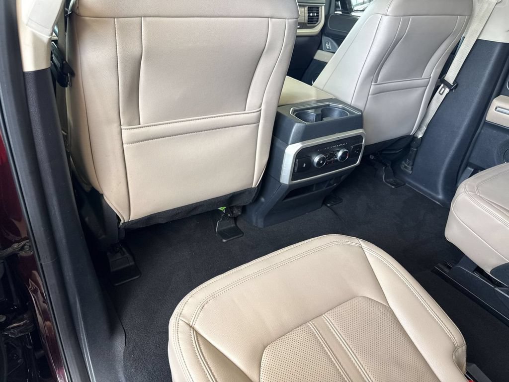 Used 2024 Ford Expedition Limited AWD/4WD image 28