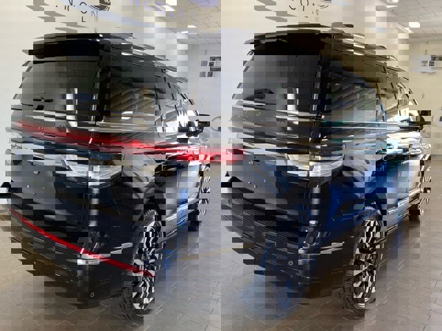 Certified 2024 Lincoln Navigator Black Label image 7
