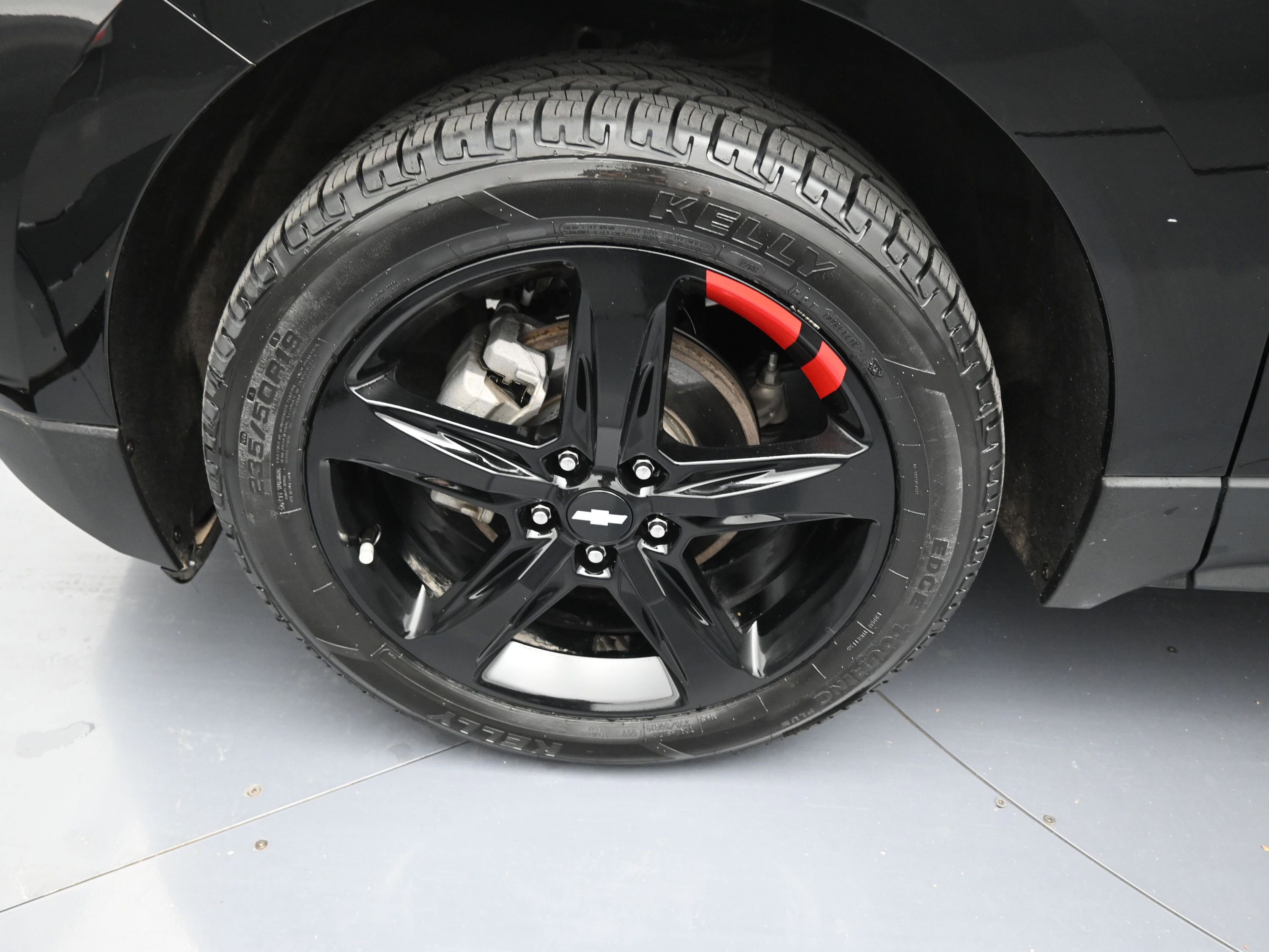 Used 2021 Chevrolet Equinox Premier w/ Redline Edition image 10