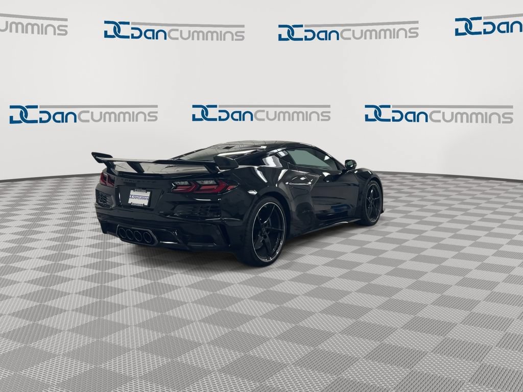 New 2027 Chevrolet Corvette Z06 w/ Stealth Interior Trim Package RWD image 8