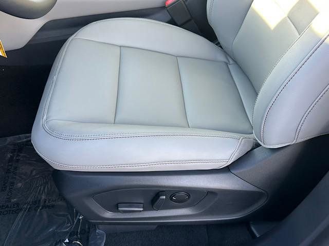 New 2025 Ford Explorer Active w/ Active Comfort Package image 9