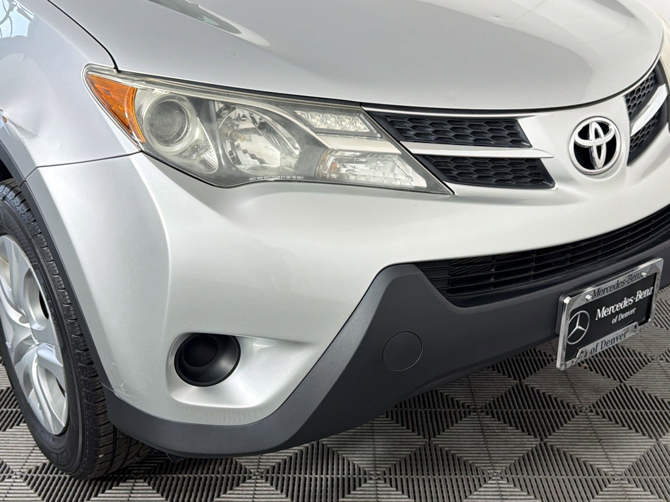 Used 2015 Toyota RAV4 LE image 11