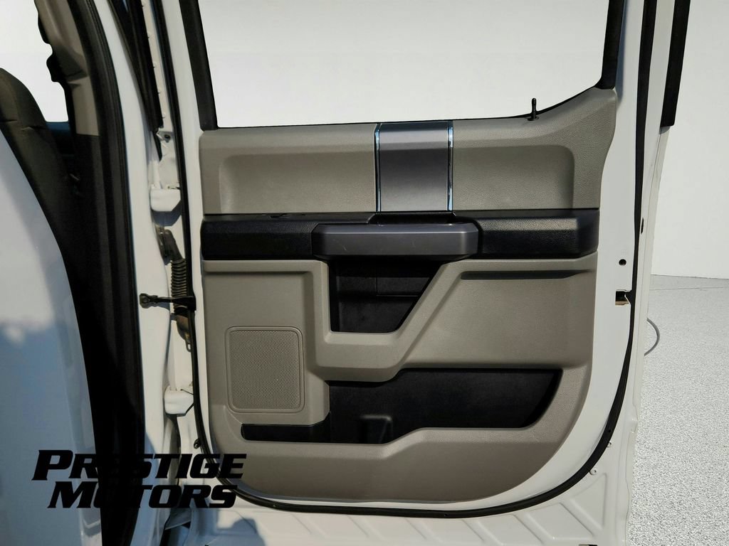 Used 2020 Ford F350 XLT w/ XLT Premium Package AWD/4WD image 27