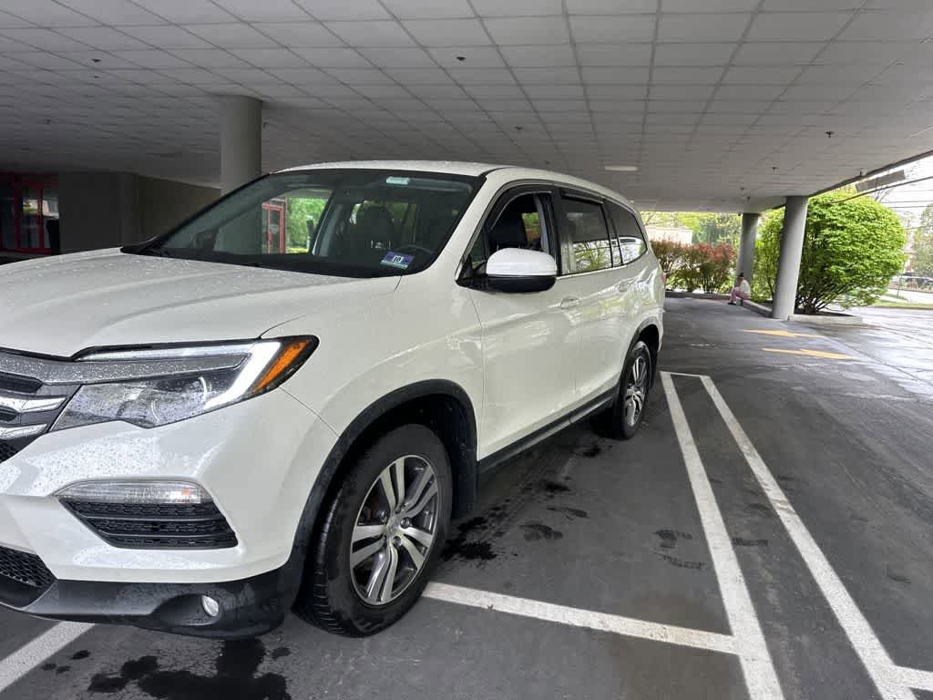 Used 2017 Honda Pilot EX image 3