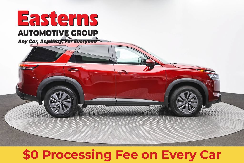 Used 2024 Nissan Pathfinder SV AWD/4WD image 4