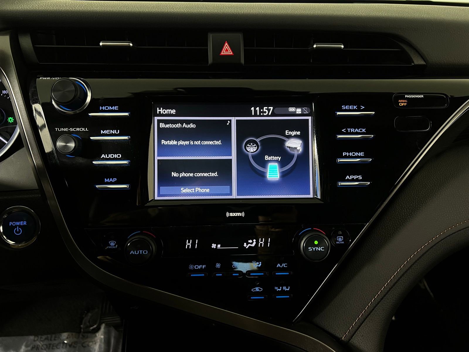 Certified 2020 Toyota Camry LE image 18