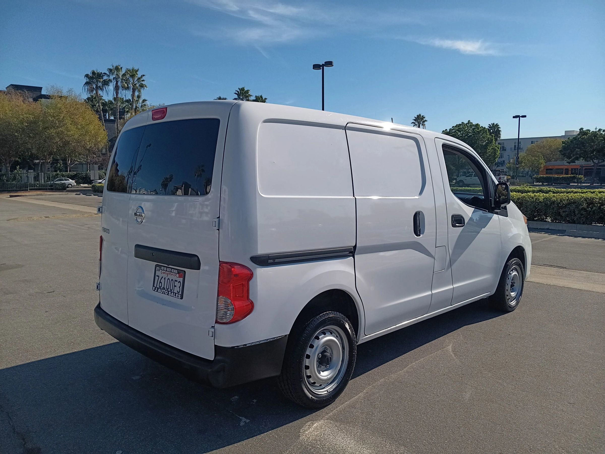 Used 2021 Nissan NV200 S w/ Back Door Glass Package image 10