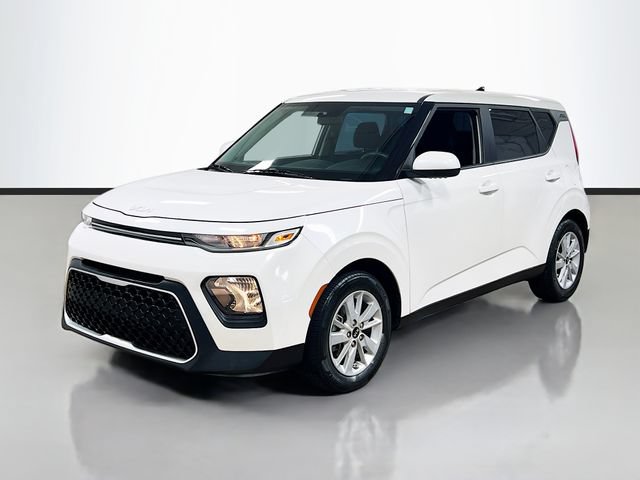 Certified 2022 Kia Soul LX FWD image 3