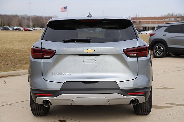 New 2025 Chevrolet Blazer LT w/ Driver Confidence Package image 6