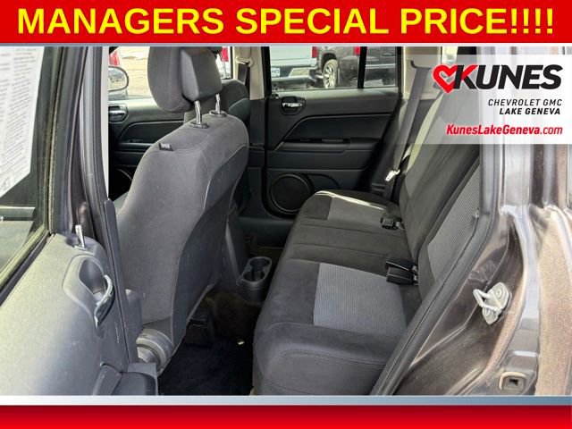 Used 2017 Jeep Compass Sport w/ Power Value Group image 15