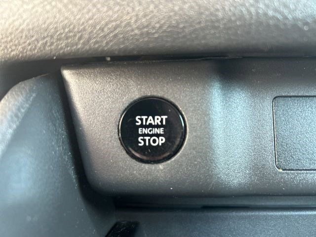 Used 2024 Nissan Rogue S image 19