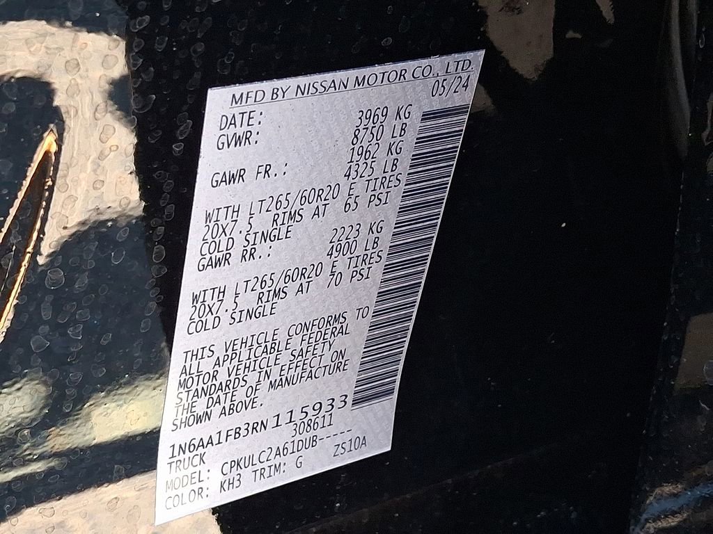 Certified 2024 Nissan Titan SV w/ SV Convenience Package image 27