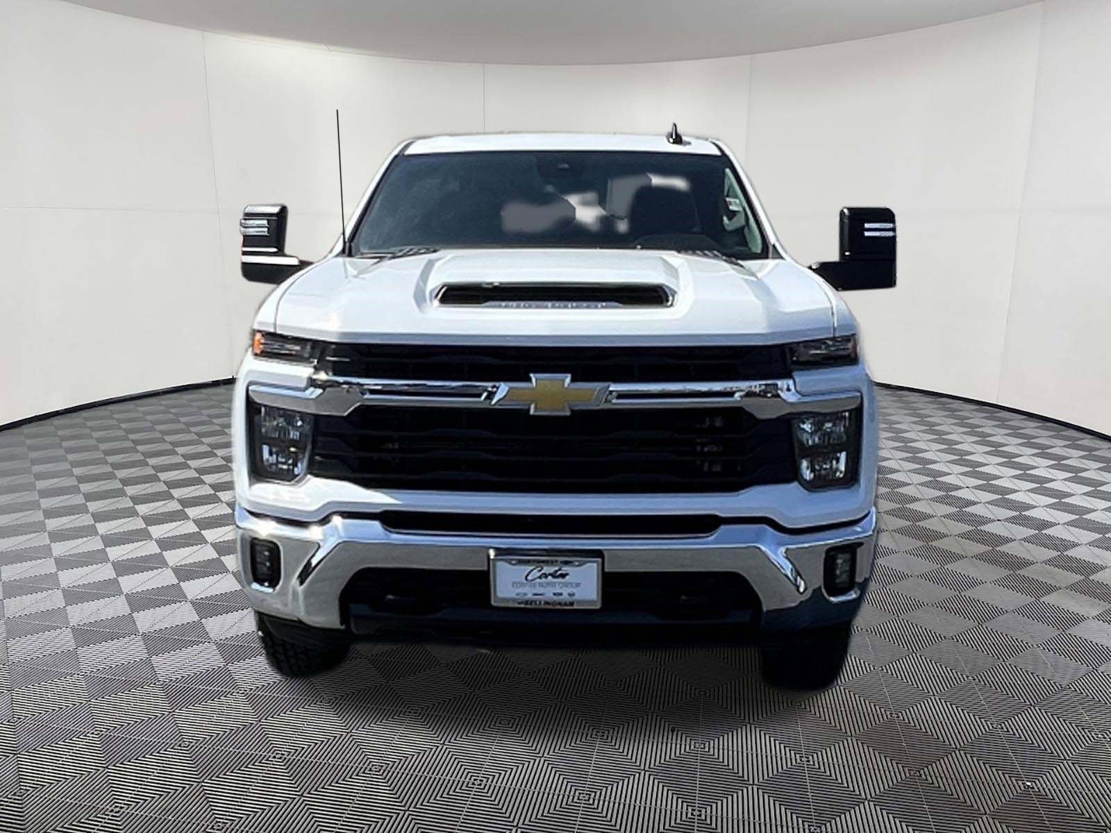 Used 2025 Chevrolet Silverado 2500 LT w/ Convenience Package AWD/4WD image 2