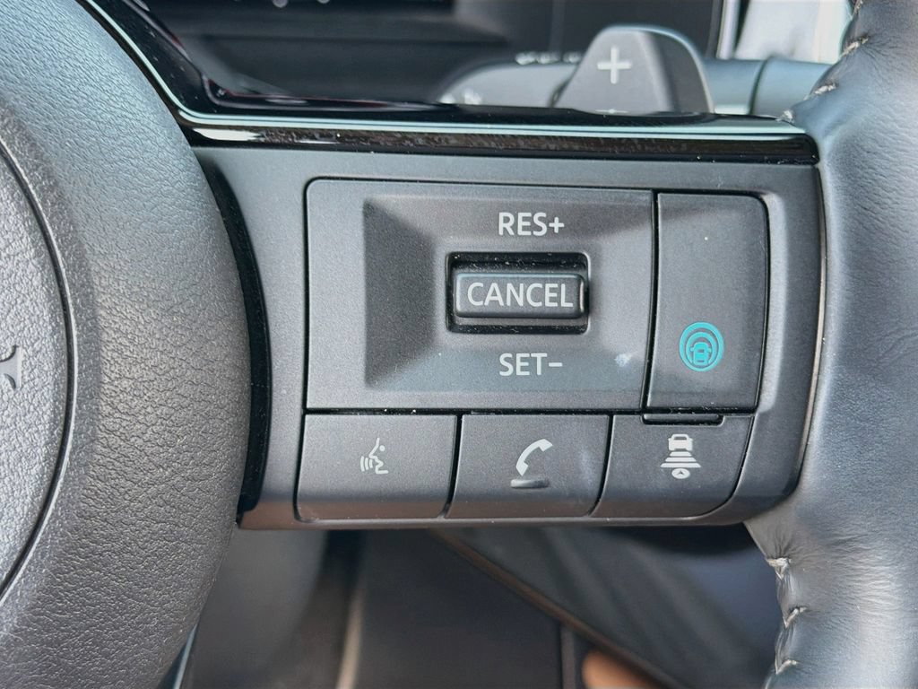 Used 2025 Nissan Pathfinder Platinum w/ Cargo Package AWD/4WD image 28