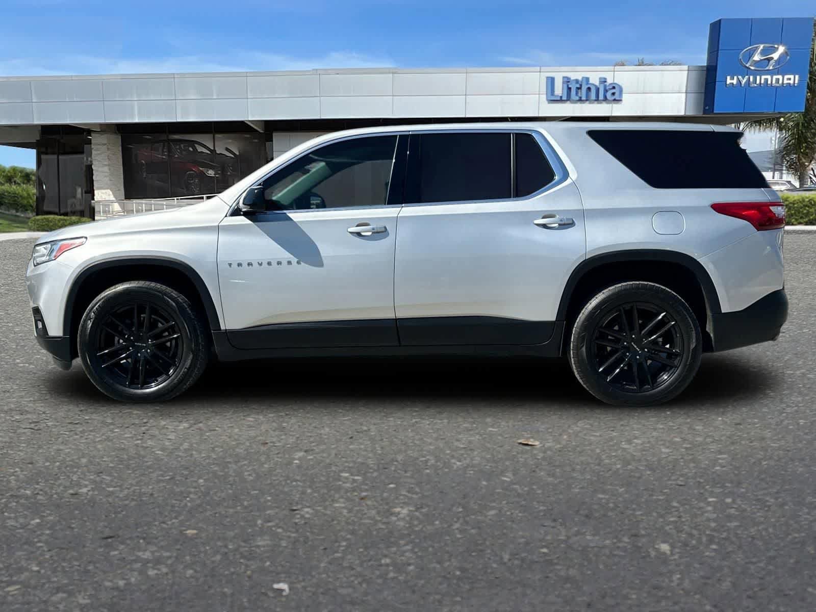 Used 2020 Chevrolet Traverse LS FWD image 6