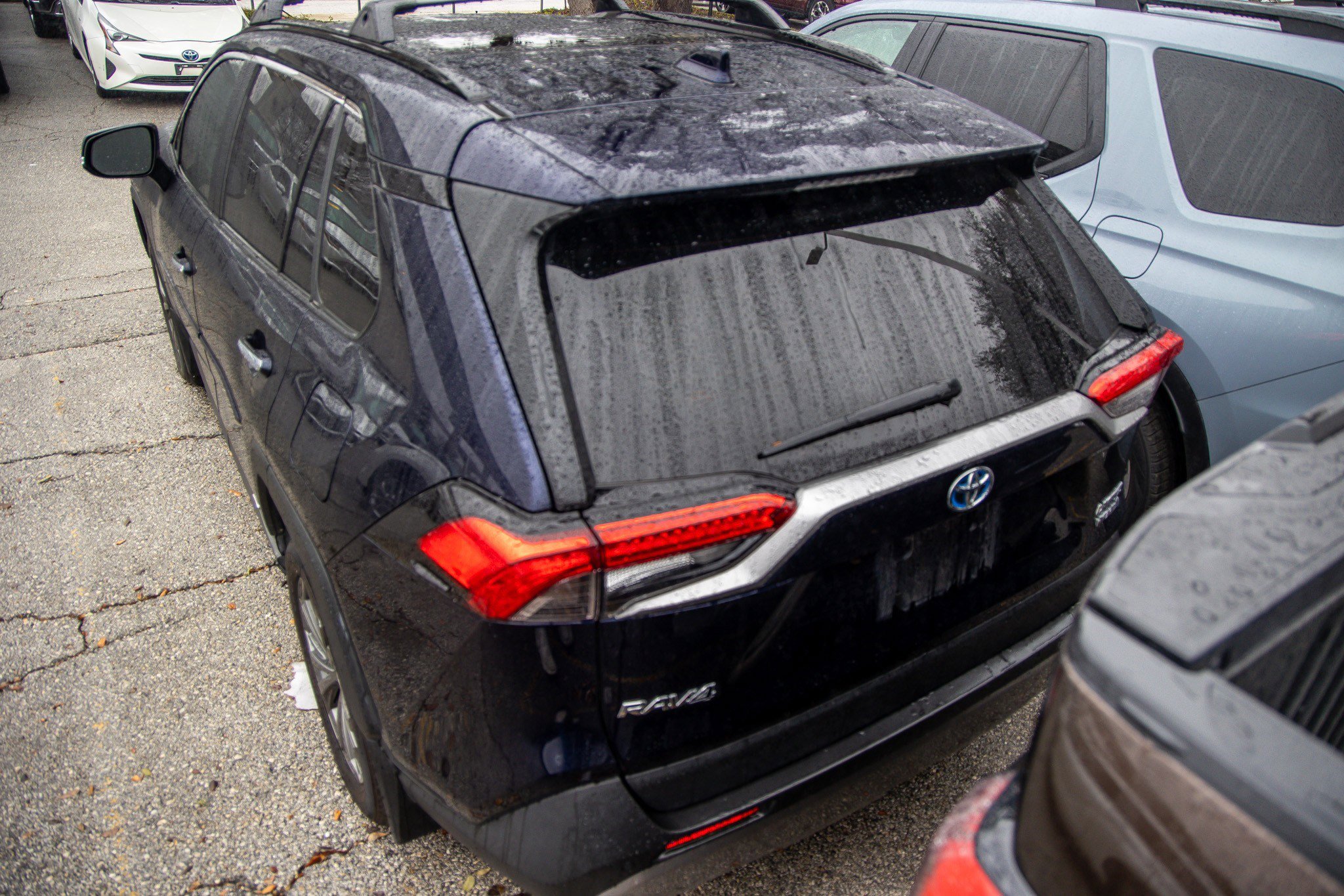 Used 2024 Toyota RAV4 Limited image 10