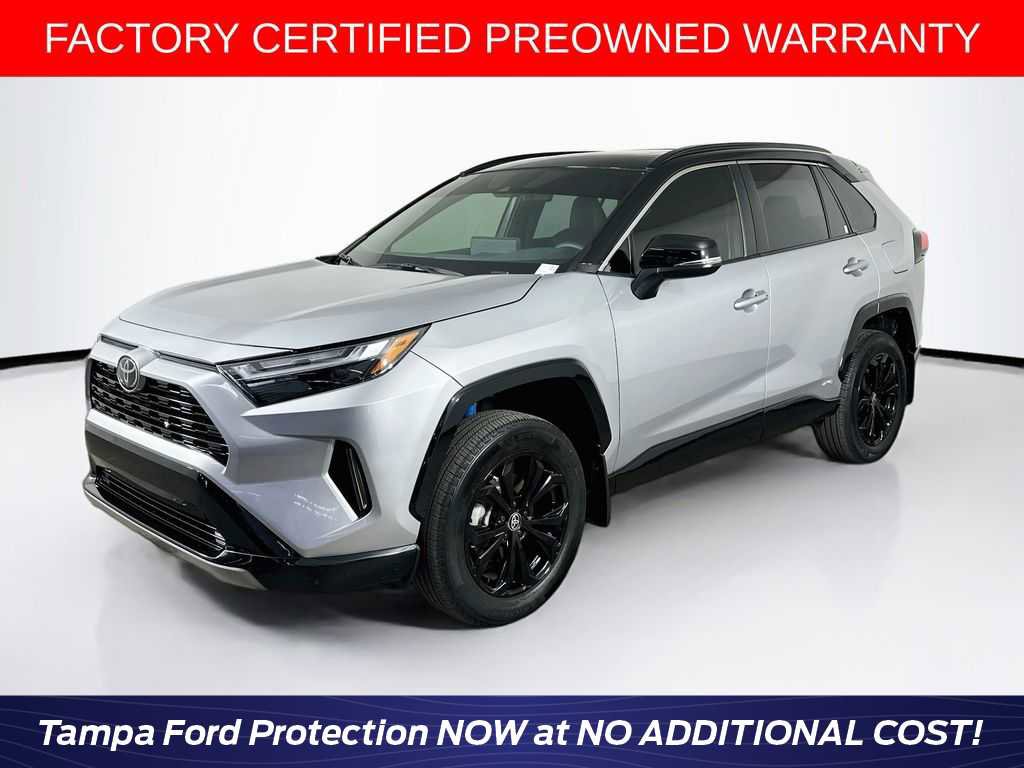 Used 2025 Toyota RAV4 XSE AWD/4WD image 1