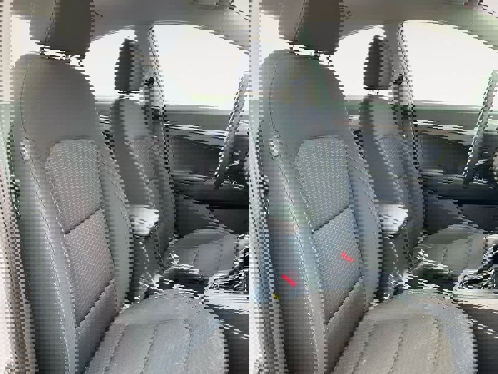 Used 2020 Hyundai Elantra SE w/ Cargo Package (C1) image 17