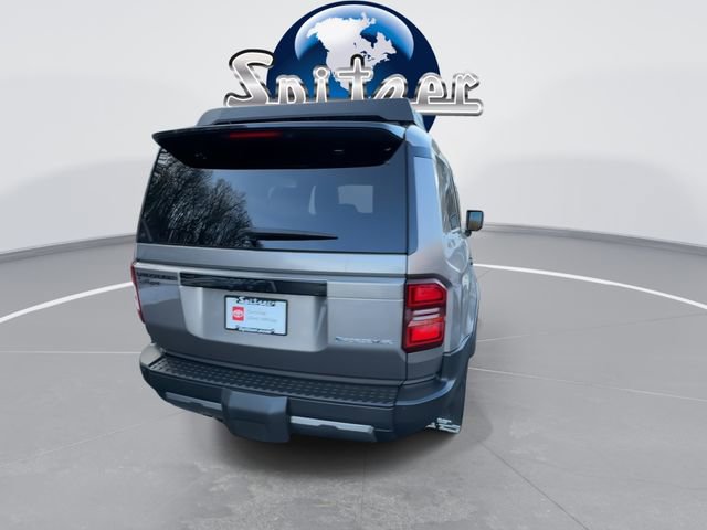 Certified 2024 Toyota Land Cruiser image 7