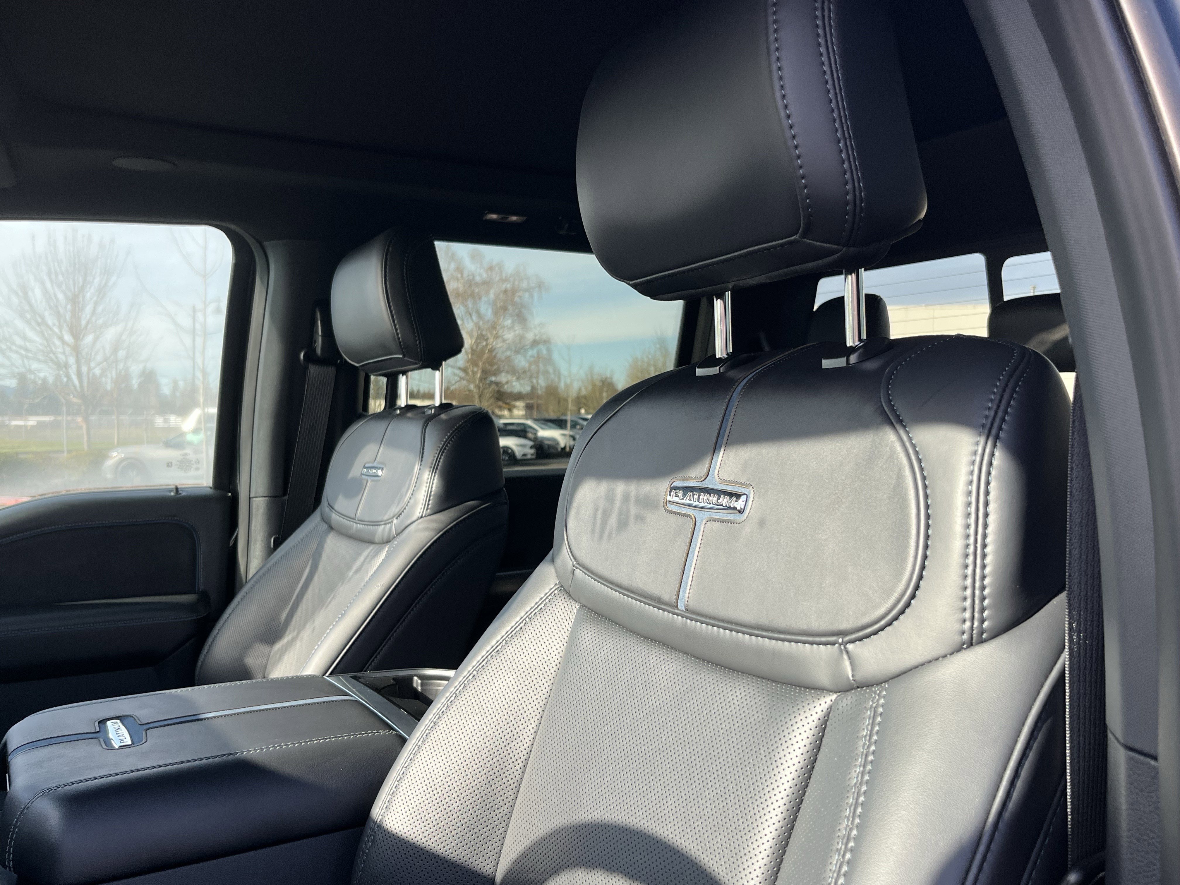 Used 2025 Ford F450 Platinum w/ FX4 Off-Road Package image 20