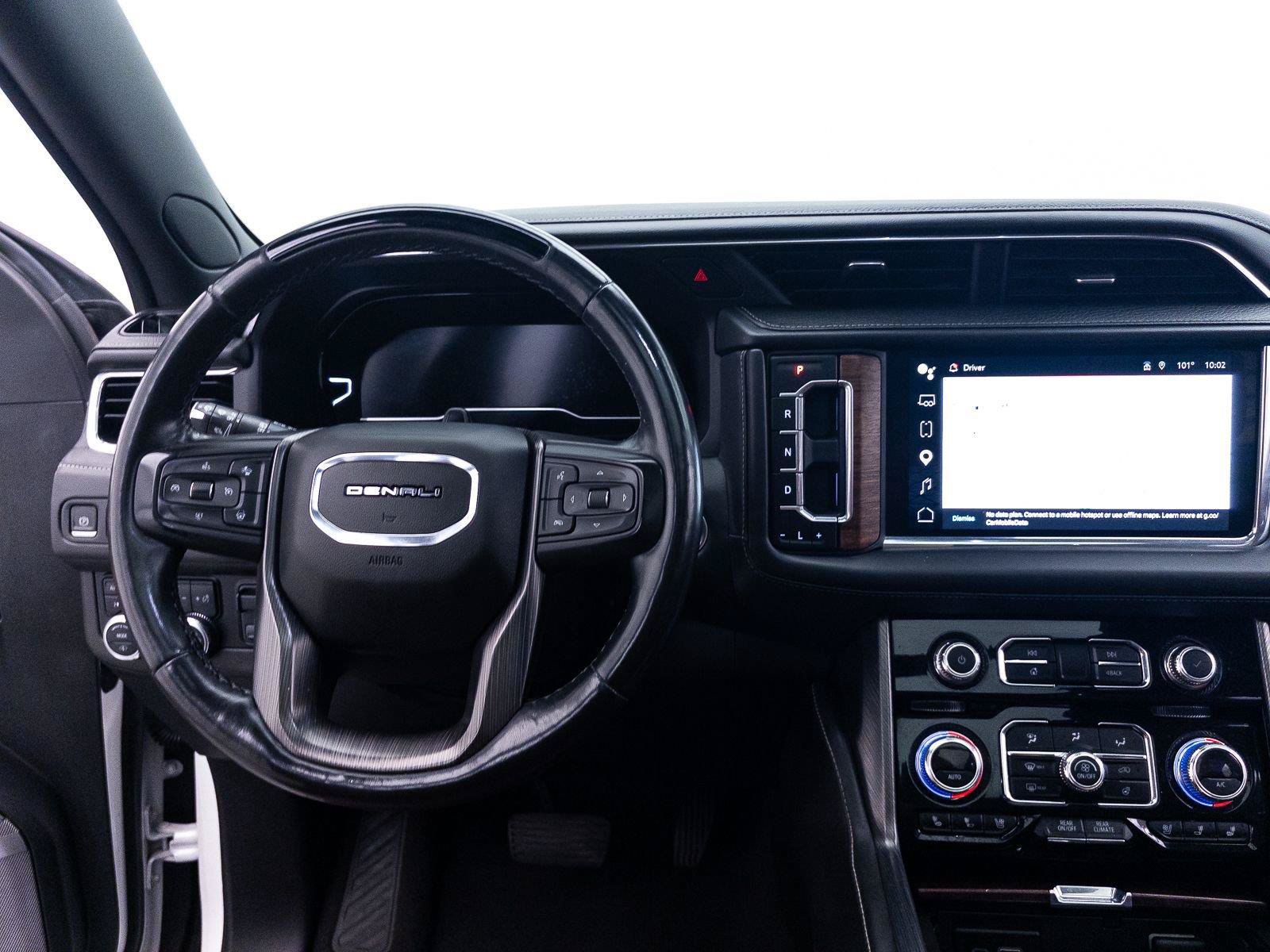 Used 2023 GMC Yukon Denali Ultimate AWD/4WD image 9