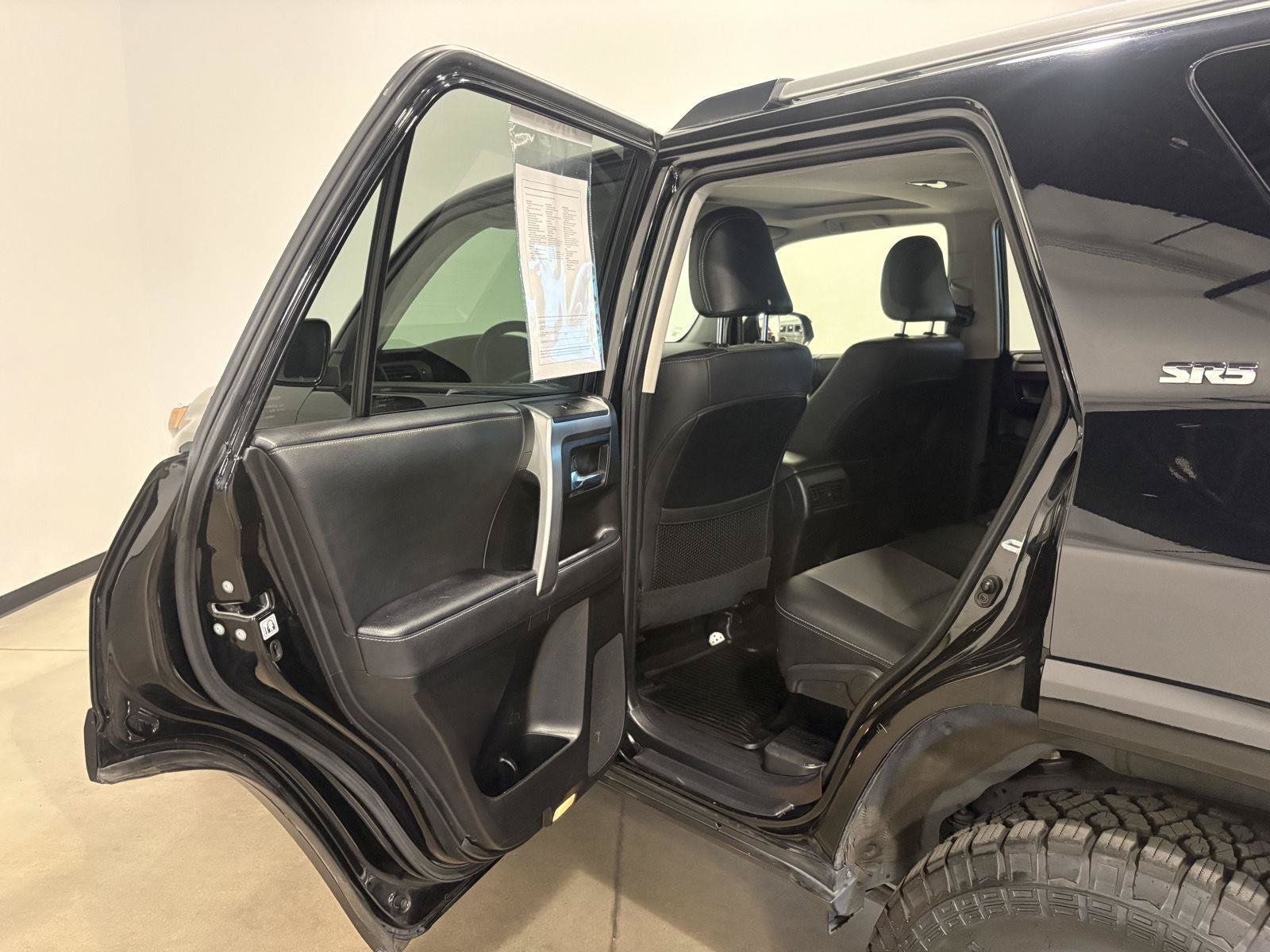 Used 2021 Toyota 4Runner SR5 Premium w/ Moonroof Package AWD/4WD image 30