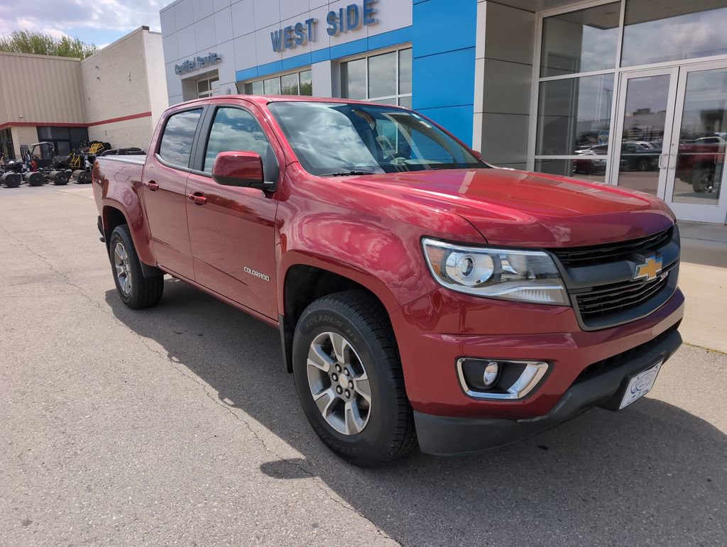 Used 2019 Chevrolet Colorado Z71 AWD/4WD image 2