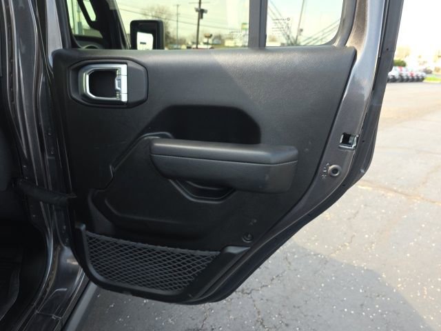 Used 2024 Jeep Gladiator Sport AWD/4WD image 48