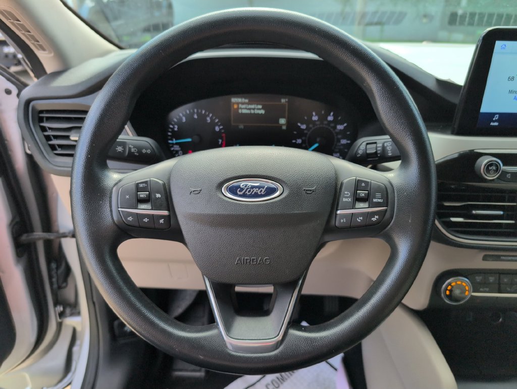 Used 2020 Ford Escape SE FWD image 34