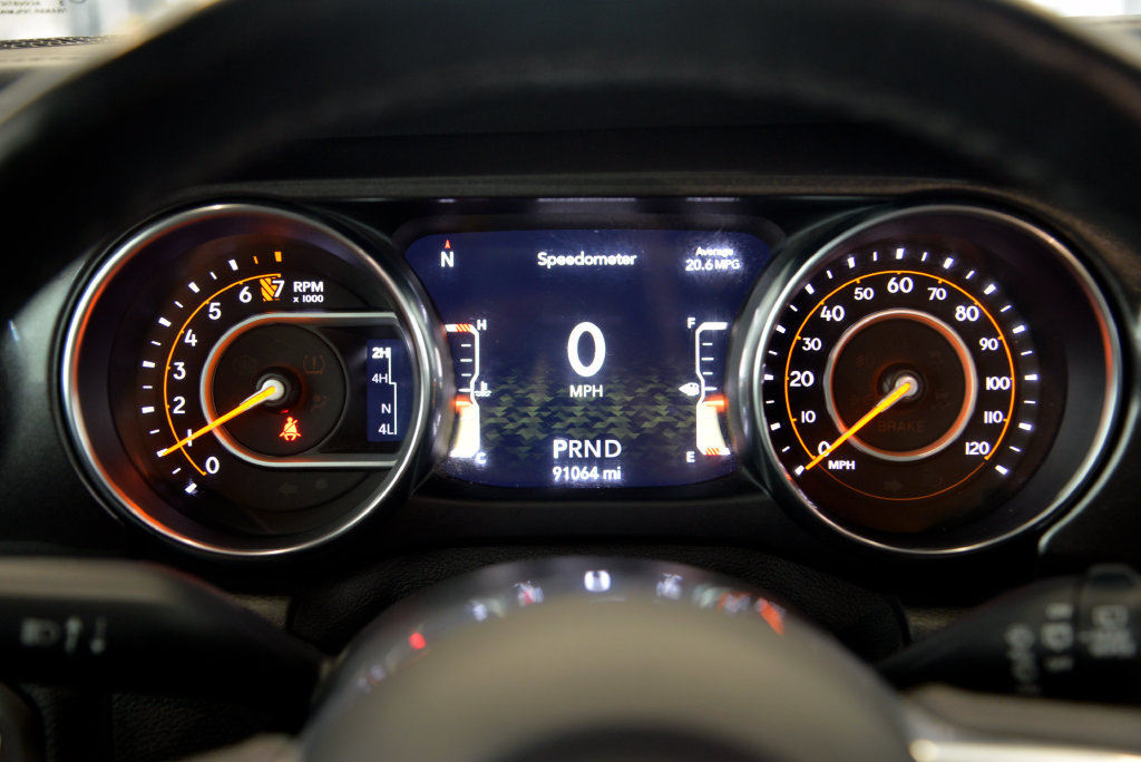 Used 2019 Jeep Wrangler Unlimited Sahara AWD/4WD image 21