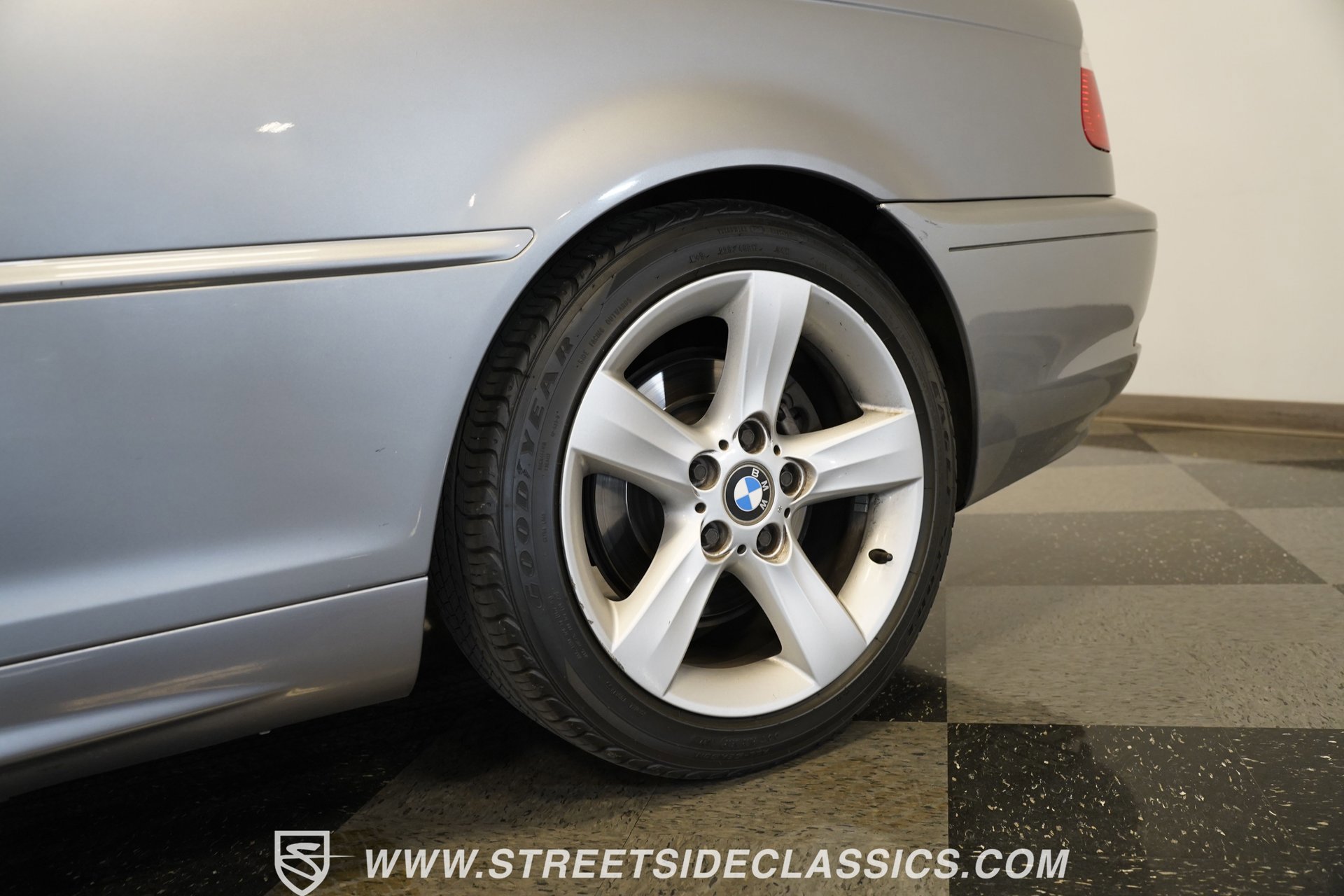 Used 2004 BMW 325Ci Coupe image 13