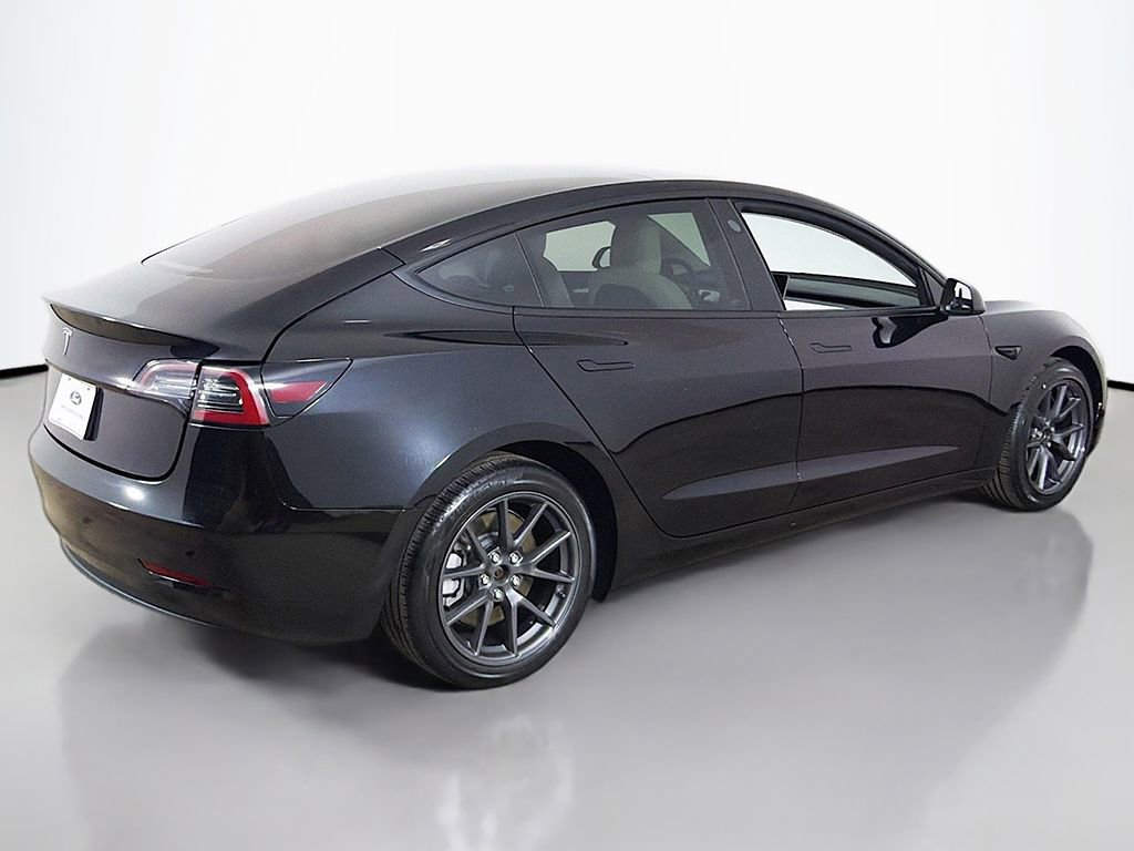 Used 2023 Tesla Model 3 Standard Range image 10