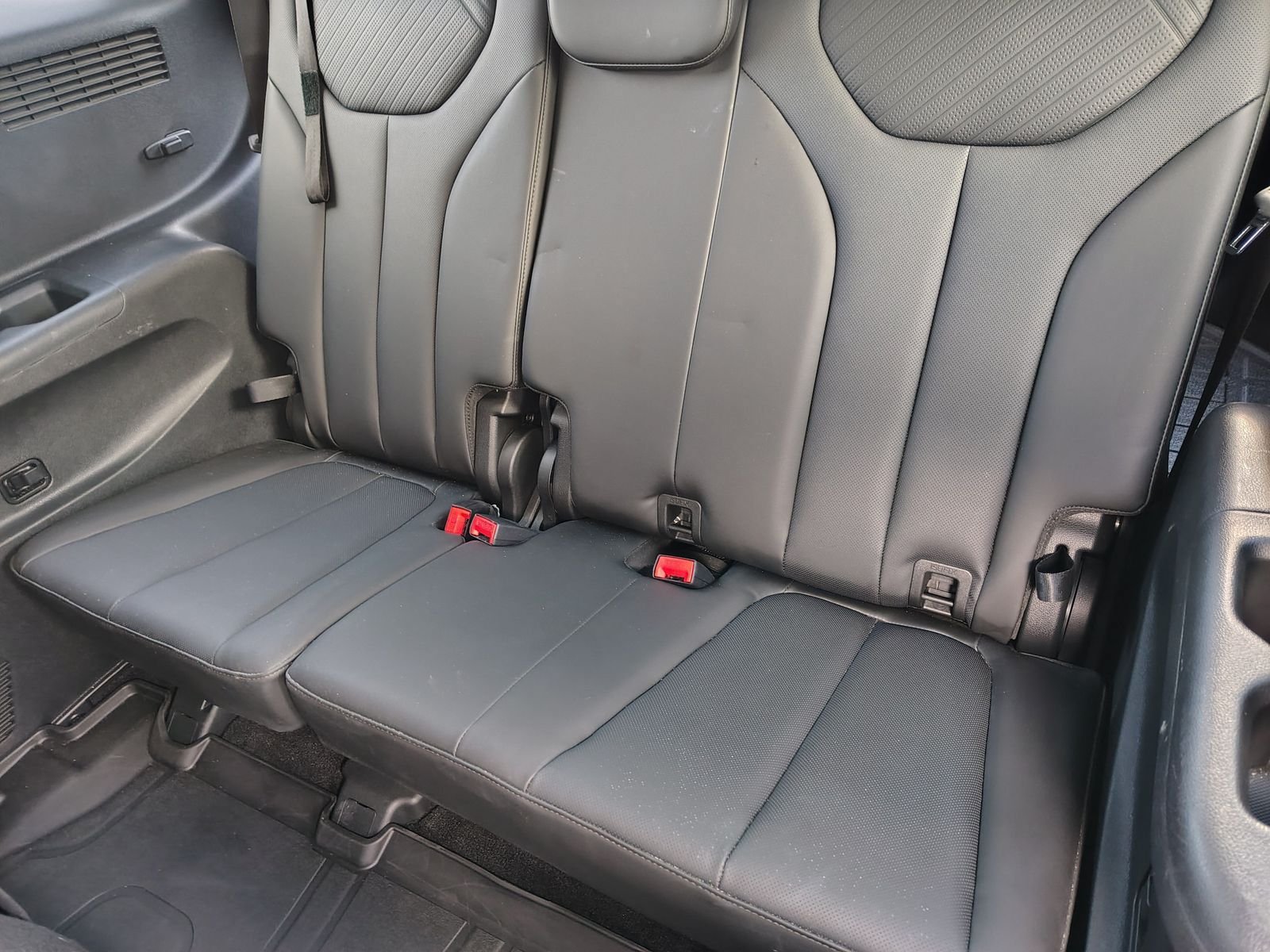 Used 2024 Hyundai Palisade SEL FWD image 32